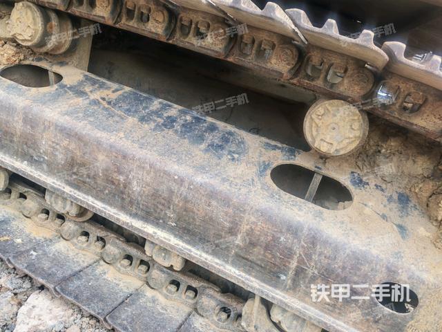 右導(dǎo)向輪（行走機(jī)構(gòu)）