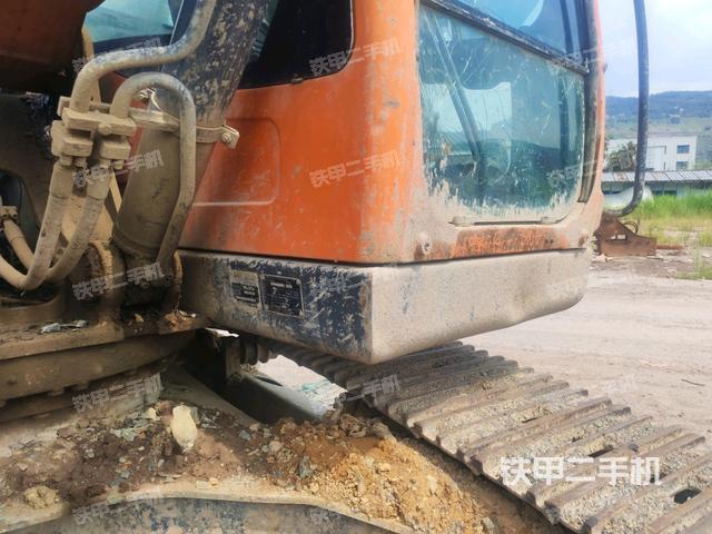 鏟斗右后整體（工作和回轉(zhuǎn)裝置）