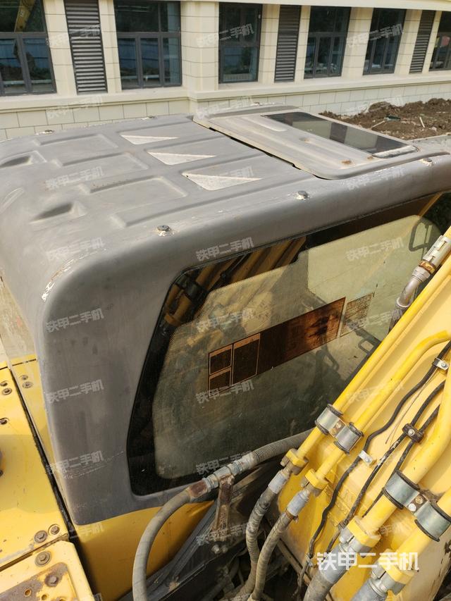 驾驶室顶部俯视（上车部件）