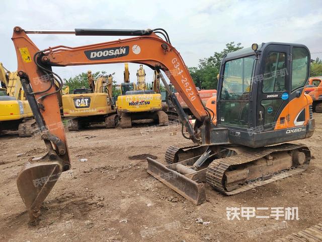 斗山DX55-9CN挖掘机
