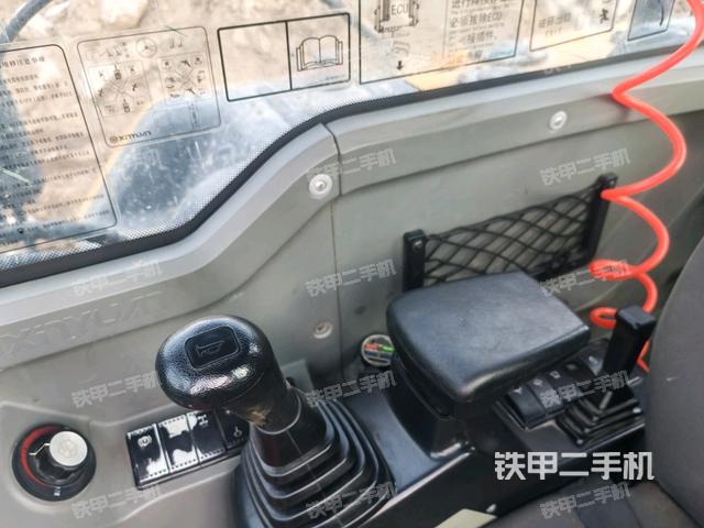 座椅右側(cè)控制臺/鑰匙門/油門/含右手柄（駕駛室部分）