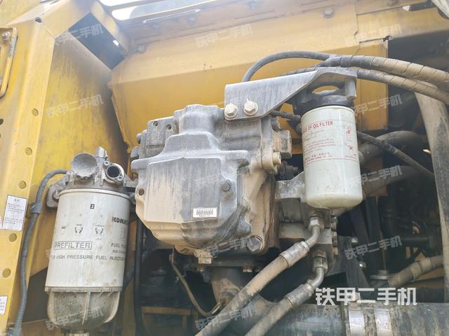 液压泵斜45 左（大件舱室）