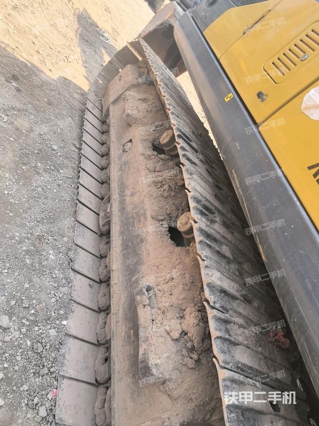 右側(cè)行走馬達(dá)蓋板（行走機(jī)構(gòu)）