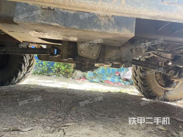 单侧履带整体（整机外观）