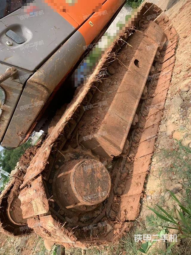 单侧履带整体（整机外观）