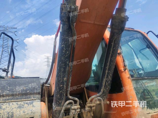 大臂油缸整體?豎拍（工作和回轉(zhuǎn)裝置）