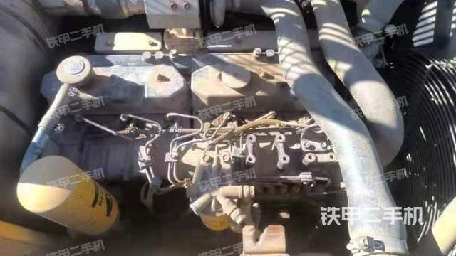 发动机整体俯视(整机外观) 发动机整体俯视(整机外观)