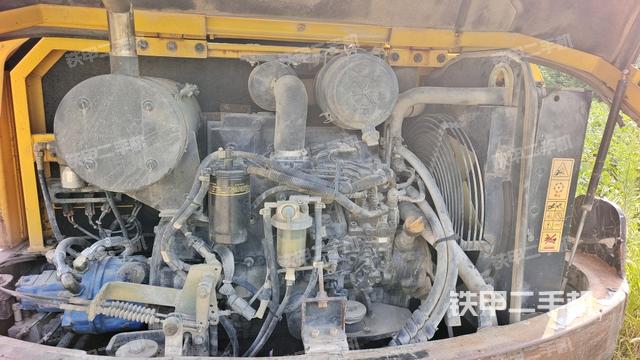 发动机室（上车部件）