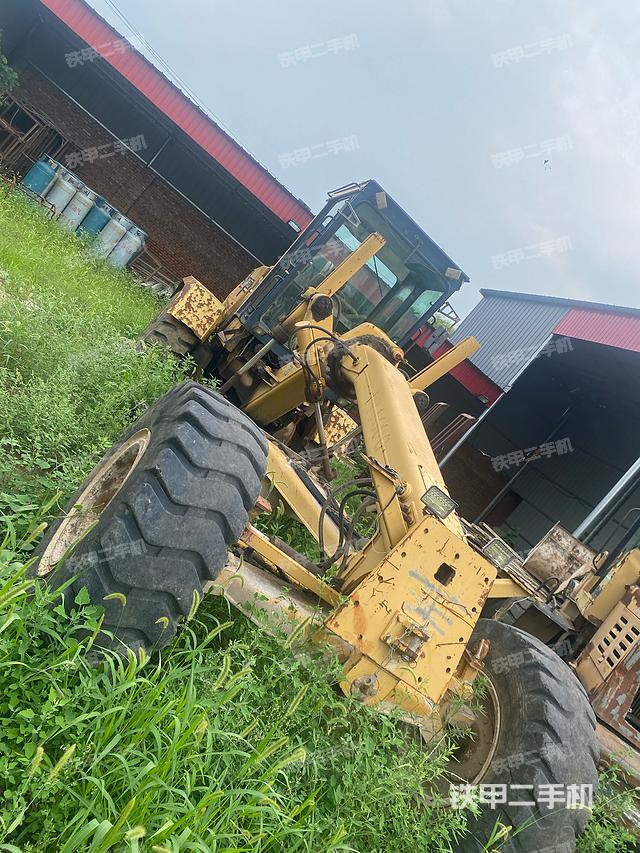 整机右侧（设备外观及核心部件）