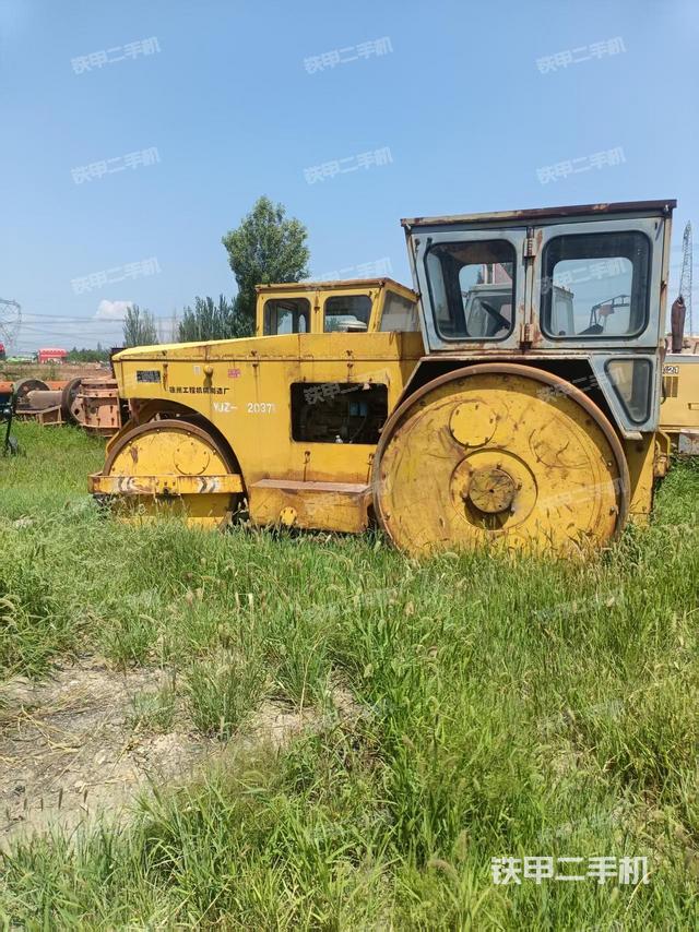 整机左侧（设备外观及核心部件）