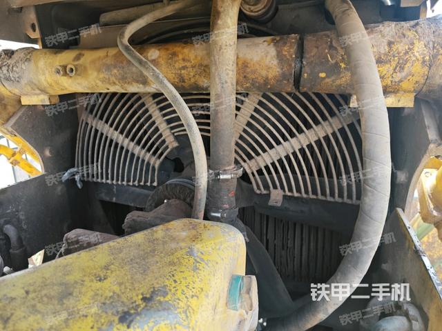 風(fēng)扇及皮帶（推土機(jī)發(fā)動(dòng)機(jī)艙）