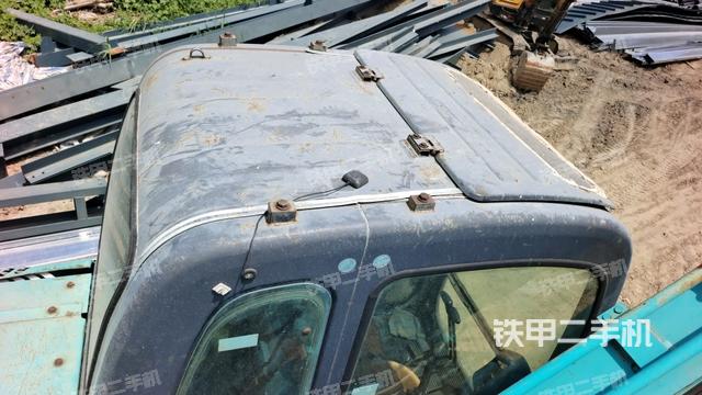 駕駛室頂部俯視（上車部件）