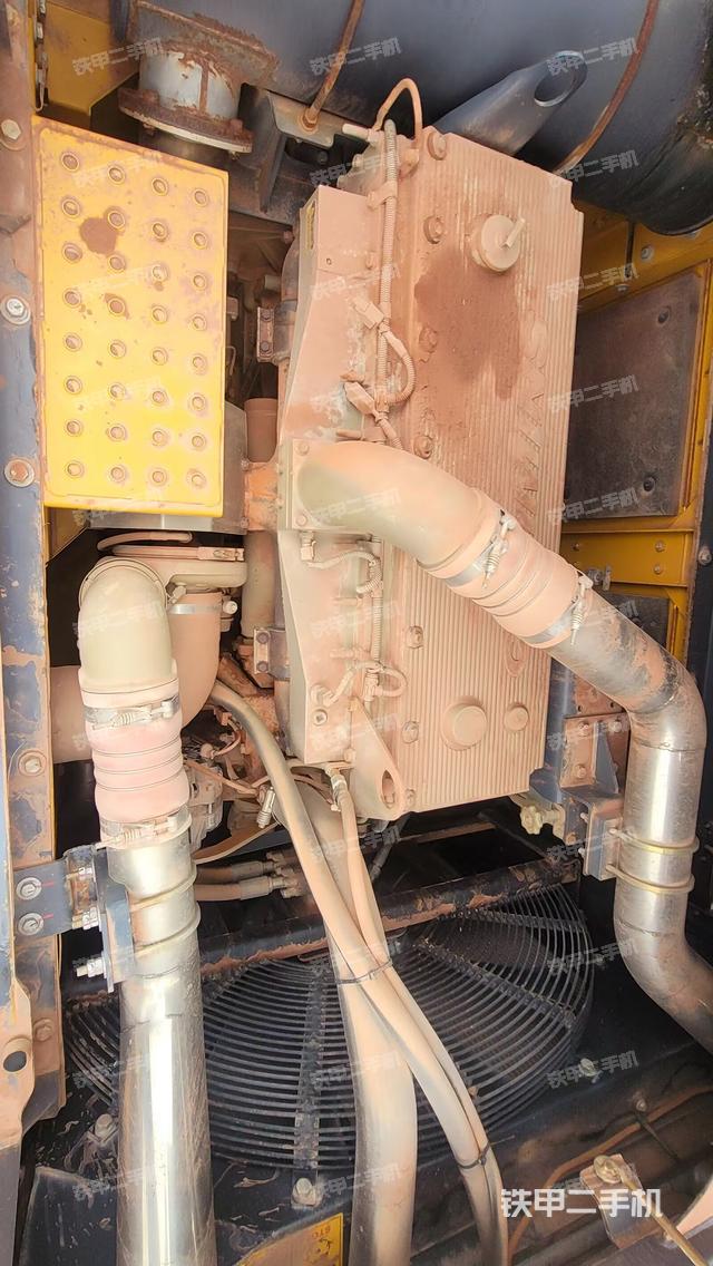 發(fā)動(dòng)機(jī)整體俯視（整機(jī)外觀）