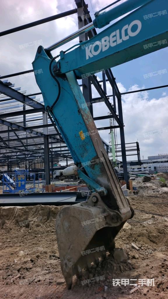 小臂整體左后（工作和回轉(zhuǎn)裝置）