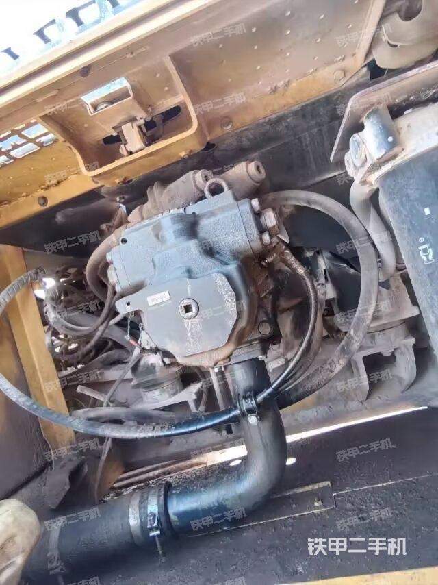 液压泵斜45 右（大件舱室）