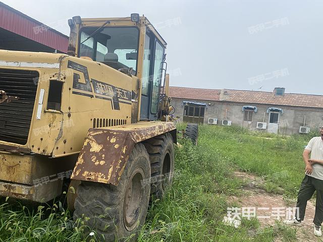 整机右后45°（设备外观及核心部件）