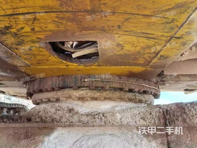 左侧行走马达盖板（行走机构）