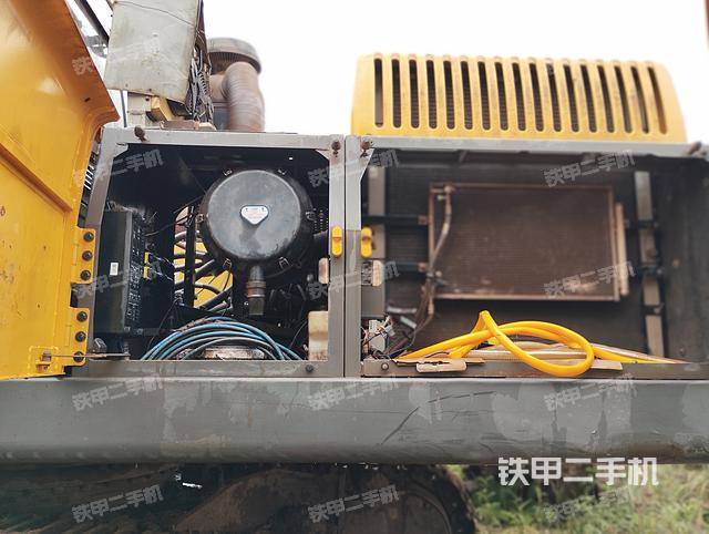 驾驶室整体（整机外观）