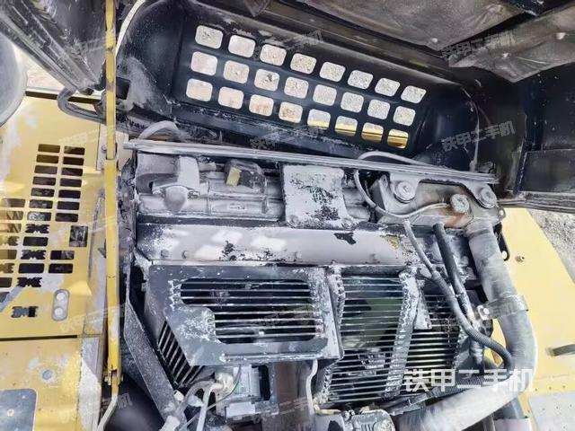 发动机室（上车部件）