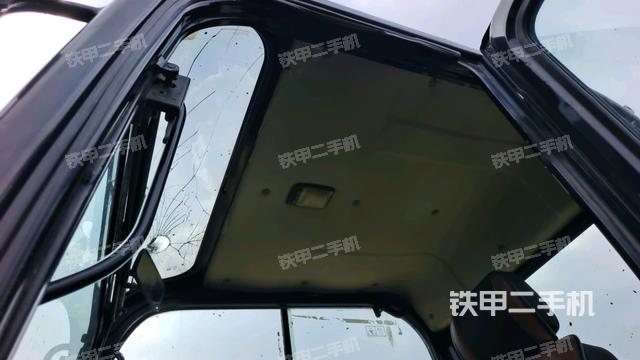 顶棚整体（驾驶室部分）