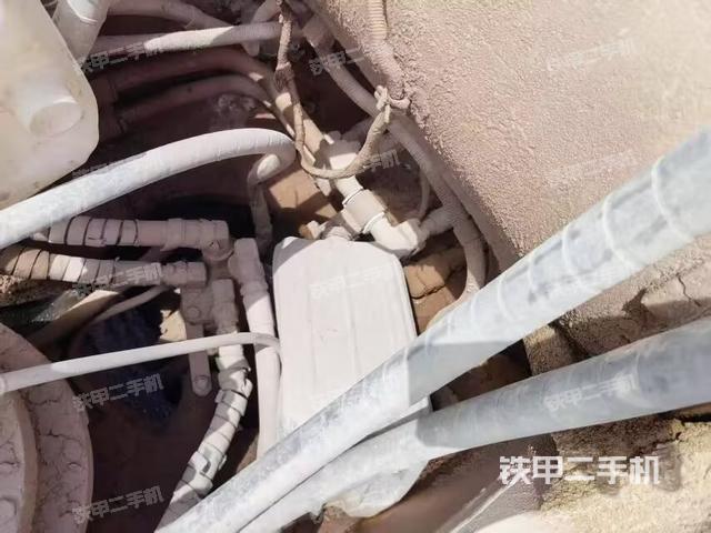 气门室盖螺丝特写（上车部件）