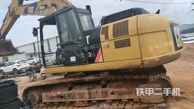 驾驶室顶部（整机外观）