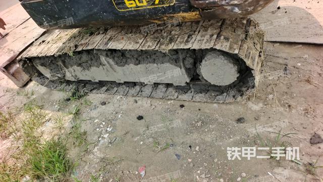 左侧履带整体 （行走机构）