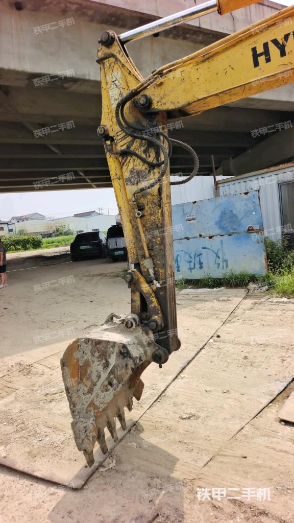 小臂整体左后（工作和回转装置）