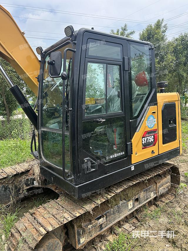 驾驶室整体（整机外观）