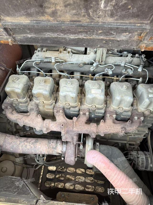 发动机整体俯视（整机外观）