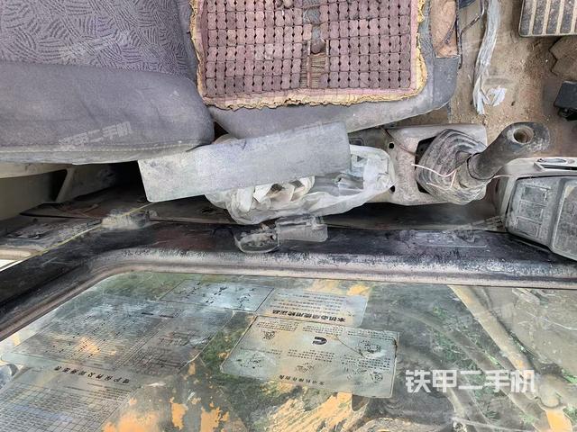 驾驶室整体（整机外观）