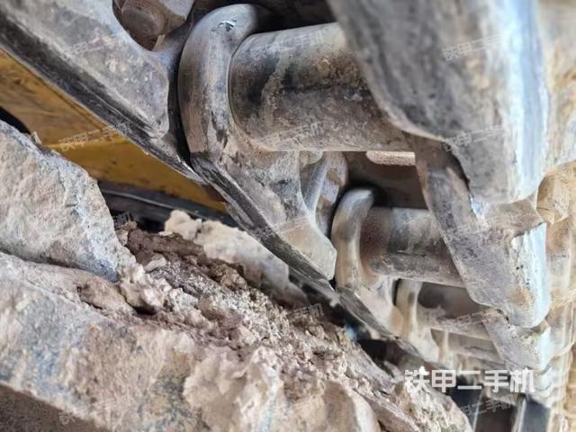 左驱动轮（行走机构）