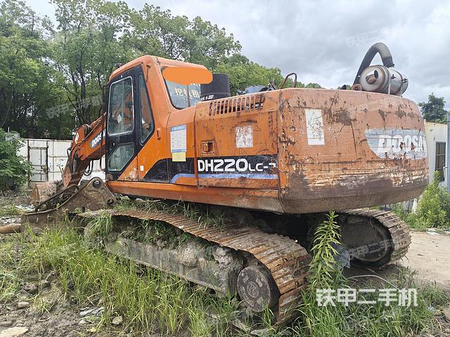 斗山DH220LC-7挖掘机