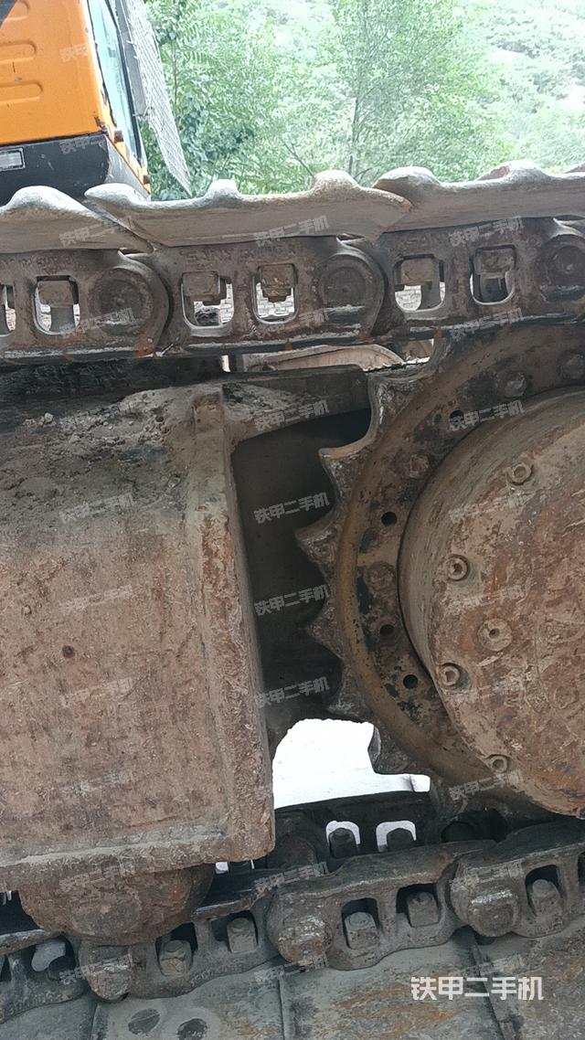 单侧履带整体（整机外观）