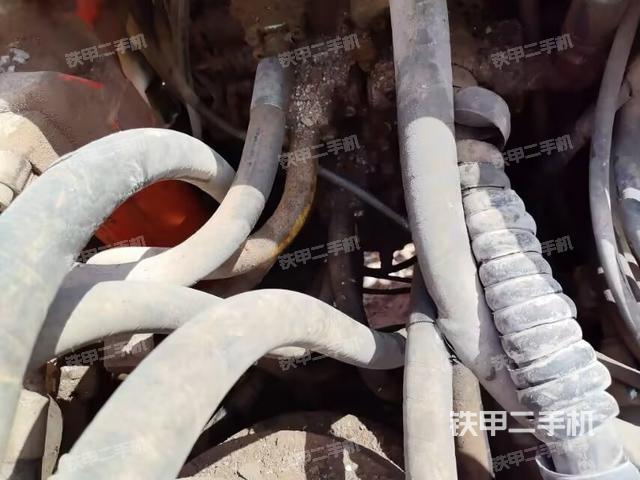 发动机室（上车部件）