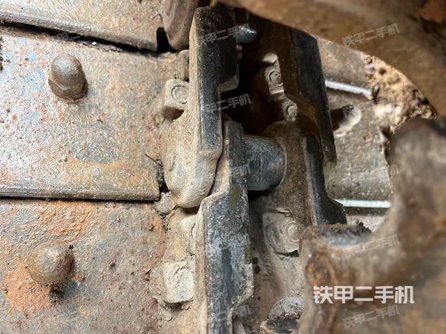 单侧履带整体（整机外观）