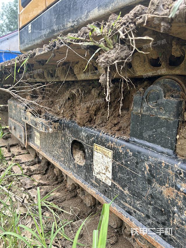 单侧履带整体（整机外观）