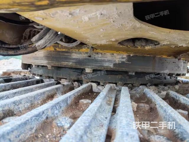 左侧行走马达盖板（行走机构）