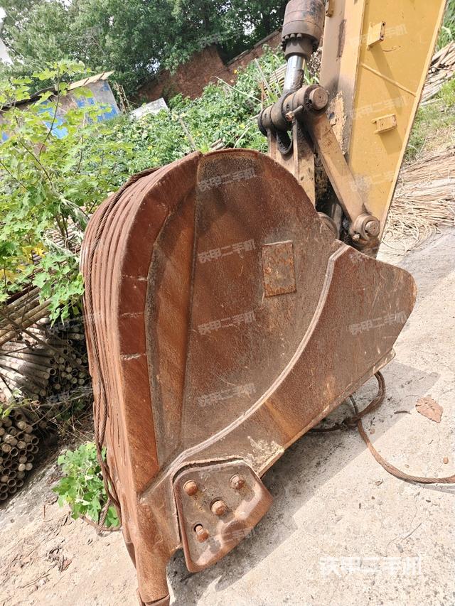 小臂整體左后（工作和回轉(zhuǎn)裝置）