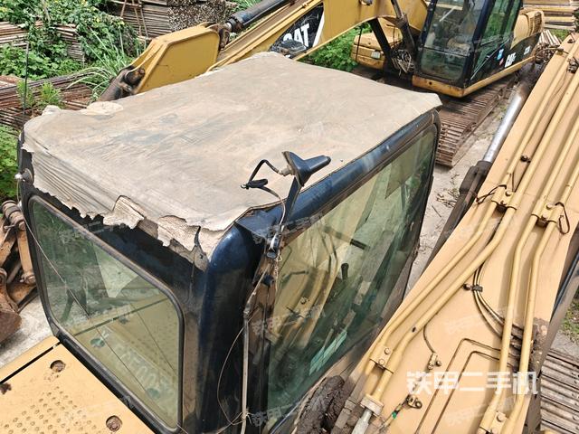 駕駛室頂部俯視（上車部件）