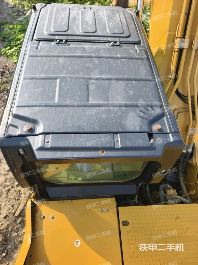 駕駛室頂部俯視（上車部件）