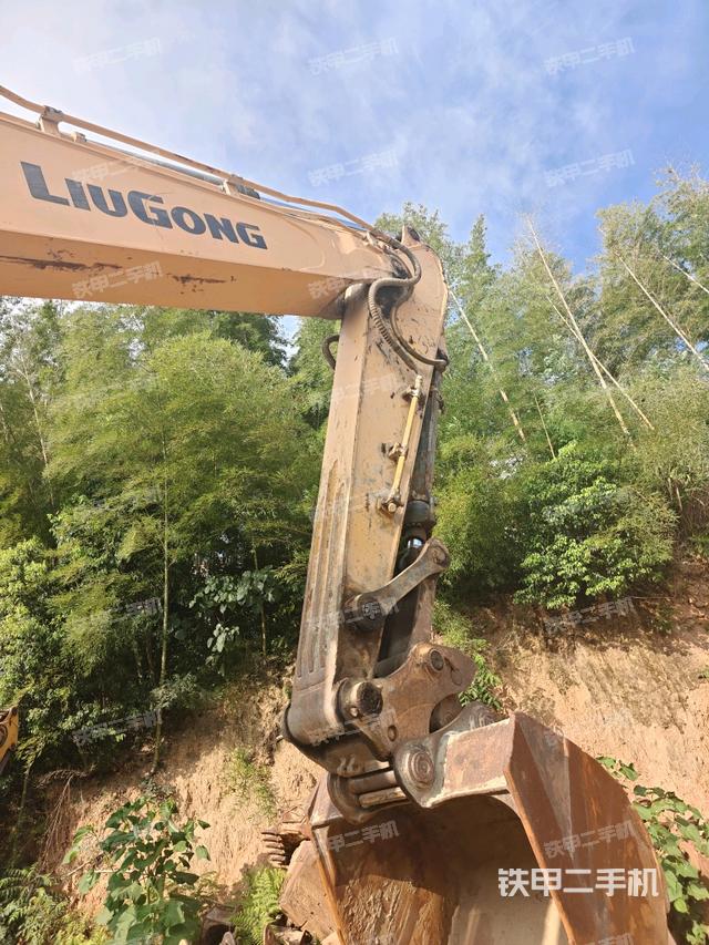 大臂根部?斜視（工作和回轉(zhuǎn)裝置）