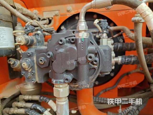 液壓泵室（大件艙室）