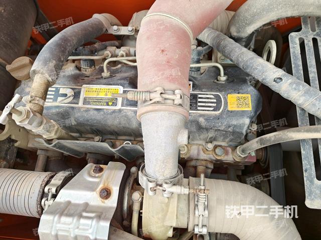 發(fā)動(dòng)機(jī)室（上車部件）