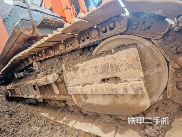 单侧履带整体（整机外观）