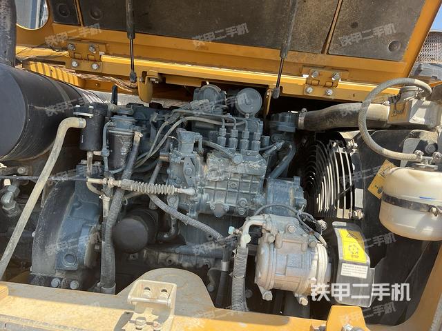 發(fā)動機(jī)整體俯視（整機(jī)外觀）