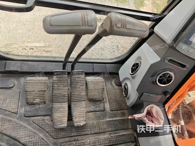 座椅后部（駕駛室部分）