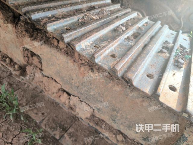 左側(cè)履帶整體?（行走機(jī)構(gòu)）