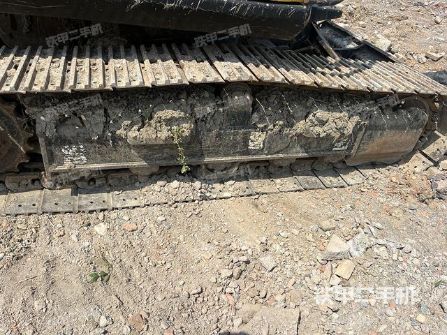 單側(cè)履帶整體（整機(jī)外觀）