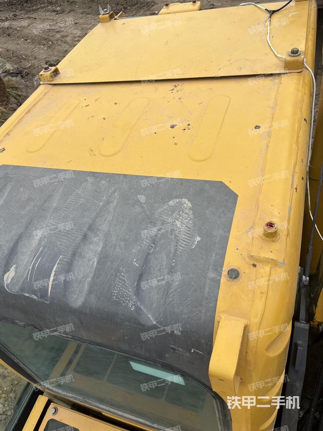 駕駛室頂部（整機(jī)外觀）